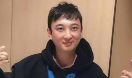 娱乐圈吃瓜王健林是谁,揭秘娱乐圈“吃瓜王”王健林的传奇人生